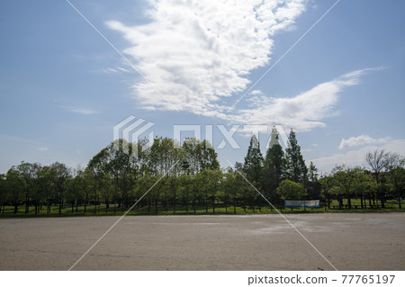操場 操場 77765197
