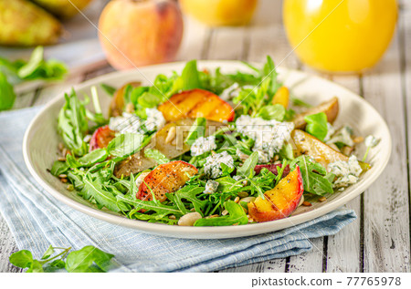 Grilled fruit salad 77765978