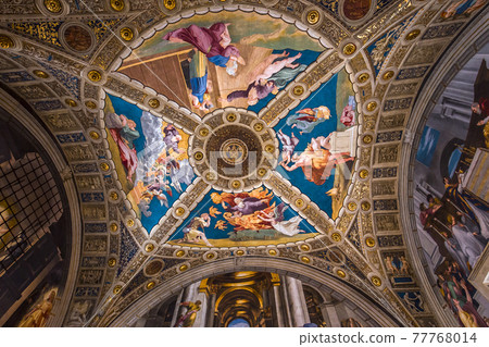 interiors of Raphael rooms, Vatican museum, Vatican 77768014