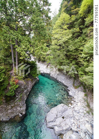The clear stream of Atera Valley The clear stream of Atera Valley 77769361
