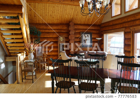 Canadian log house dining room Canadian log house dining room 77776583