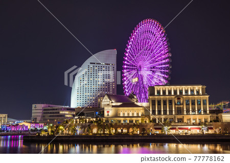[Yokohama night view of Cosmo World and Continental Hotel] 77778162