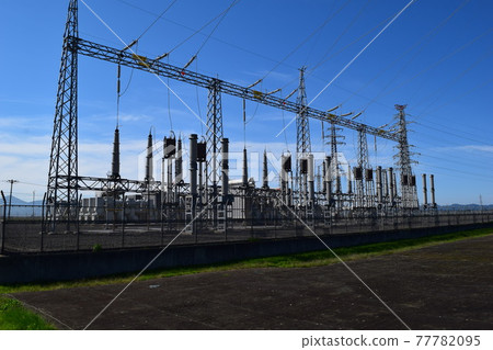 戶外變電站設備及輸電塔 戶外變電站設備及輸電塔 77782095