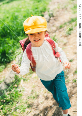 小學生一年級 77782239