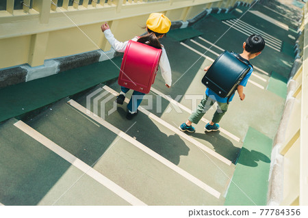 小學生一年級 77784356