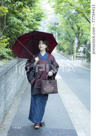雨和服女人路線雨衣 77784413