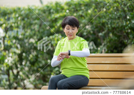 高級女性戶外智能手錶 77788614