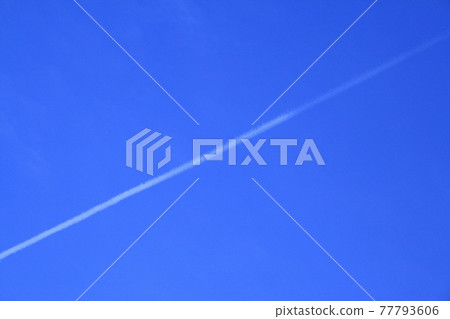 Contrails crossing diagonally Contrails crossing diagonally 77793606