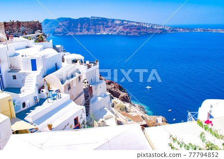 Scenery of Oia in Santorini 77794852