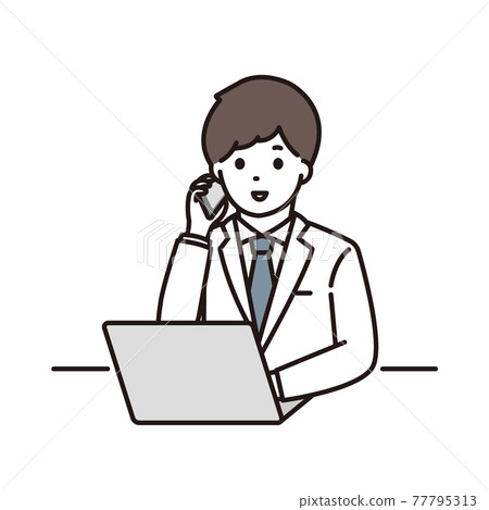 男藥劑師在電腦前打電話 男藥劑師在電腦前打電話 77795313
