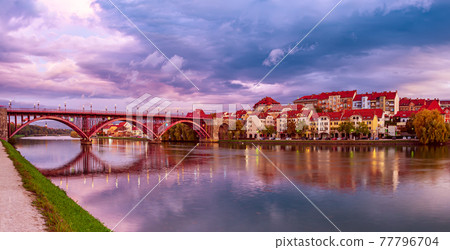 Sunrise at Maribor Sunrise at Maribor 77796704