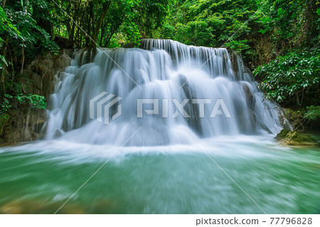 Huai Mae Khamin Waterfall level 3, Khuean Srinagarindra National Park, Kanchanaburi, Thailand 77796828