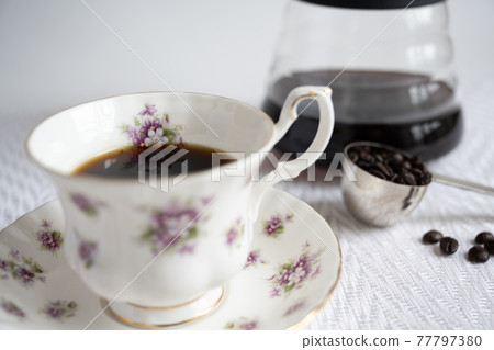 Coffee drip at home 77797380