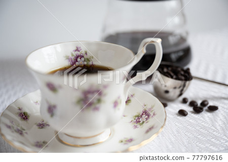 Coffee drip at home 77797616