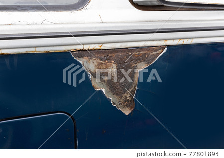 Car body deterioration and rust Car body deterioration and rust, dents 77801893