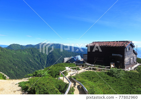 A mountain lodge on Mt. Utsugi in the Central Alps, Mt. Utsugi Komamine Hutte 77802960