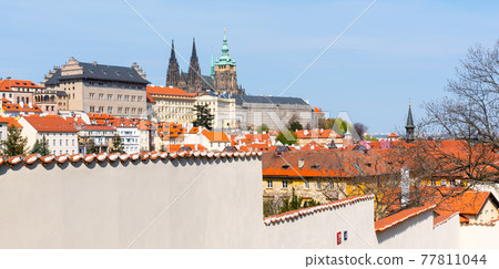 Prague Castle on sunny spring day Prague Castle on sunny spring day 77811044