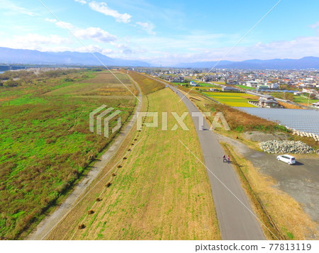 吉野川，無人駕駛飛機左岸銀行鳥瞰圖（德島縣上田町A部市） 77813119