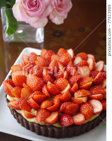 草莓奶油可可撻 77813989