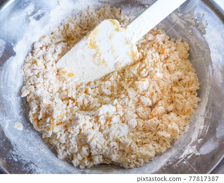 Confectionery dough in the mix 77817387