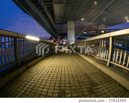 Konohana Ohashi Loop Pedestrian Bridge Konohana Ohashi Loop Pedestrian Bridge 77818393