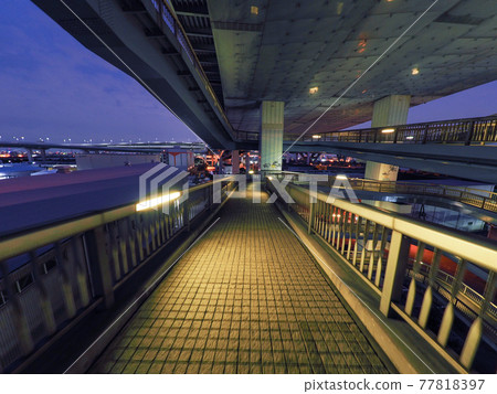 Konohana Ohashi Loop Pedestrian Bridge Konohana Ohashi Loop Pedestrian Bridge 77818397