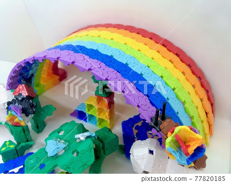 Snail and rainbow block art 77820185