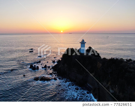 "Sunrise in Anorisaki", Shima City, Mie Prefecture, seen from the sky 77826651
