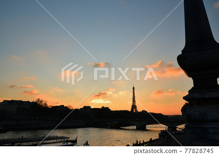 Paris dusk, view from Pont Alexandre III, taken January 9, 2021 77828745