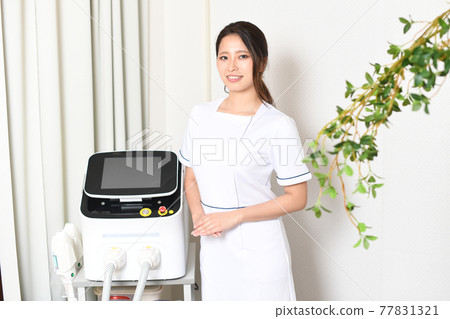 Image of beauty treatment equipment and esthetician Image of beauty treatment equipment and esthetician 77831321