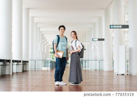 大學生的肖像 77835319