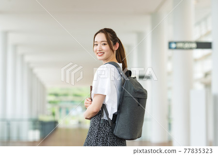 女大學的肖像 女大學的肖像 77835323