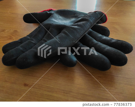 Work gloves 77836373