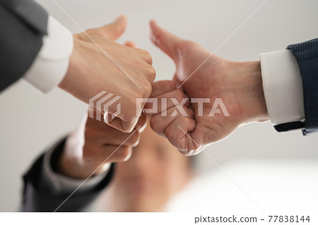 Business image meeting at hand 77838144