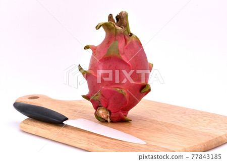 Dragon fruit Dragon fruit 77843185