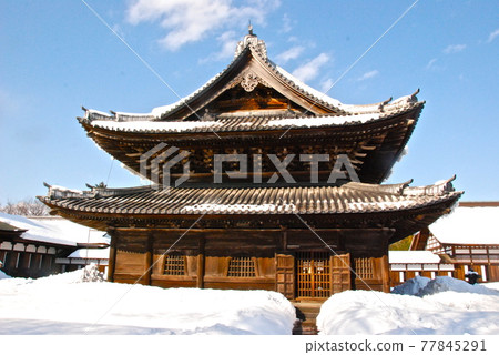 琉龍寺的“佛堂”(側面)(富山縣高岡市關本町35) 琉龍寺的“佛堂”(側面)(富山縣高岡市關本町35) 77845291
