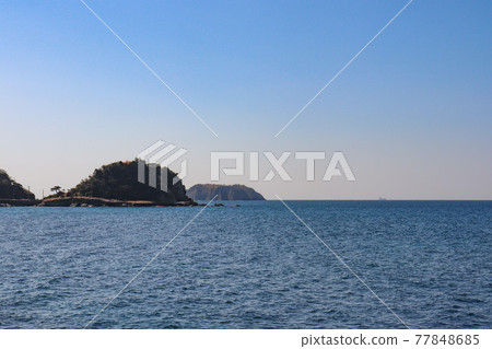 Tokyo Bay seen from Hota Port (Kyonan Town, Chiba Prefecture) 77848685