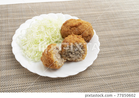 Jumbo Menchi-katsu Jumbo Menchi-katsu 77850602