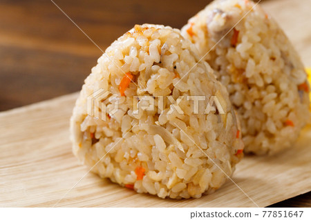 雞五眼飯糰 雞五眼飯糰 77851647