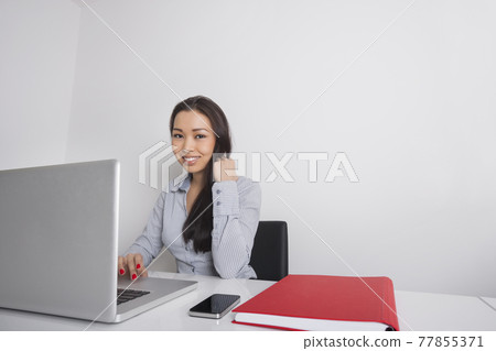 Women working from home during the pandemic portraits Women working from home during the pandemic portraits 77855371