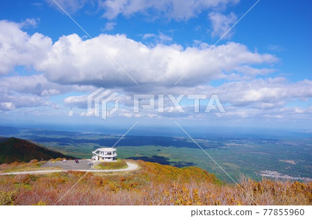 Mutsu City, Aomori Prefecture, Kamabuseyama Observatory during the autumn colors, overlooking the Tsugaru Straits Mutsu City, Aomori Prefecture, Kamabuseyama Observatory during the autumn colors, overlooking the Tsugaru Straits 77855960