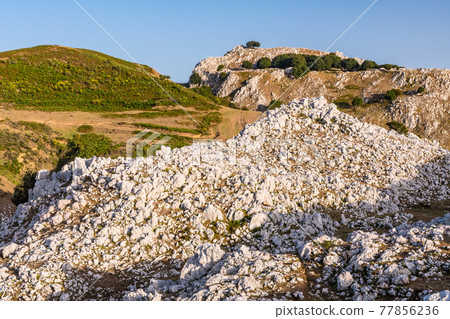 View of Rocca del Crasto near Alcara Li Fusi town in the Nebrodi Park, Sicily View of Rocca del Crasto near Alcara Li Fusi town in the Nebrodi Park, Sicily 77856236