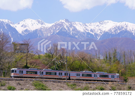 JR飯田線中央阿爾卑斯山的景色 JR飯田線中央阿爾卑斯山的景色 77859172