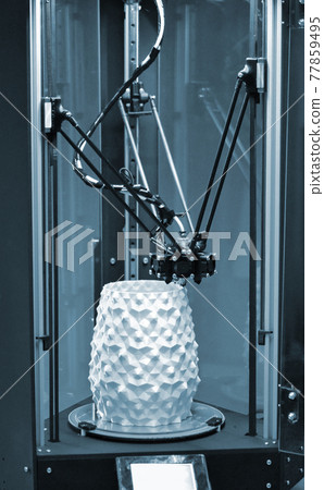 3d the printer creates a figure in the form of a white vase 77859495
