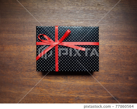 Simple gift box gift present wood grain Father's Day 77860564