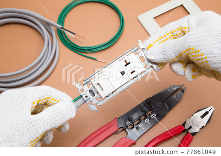 Electrical work Construction of outlets for air conditioners 77861049