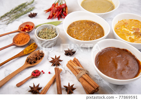 大理石香料和4種咖哩 大理石香料和4種咖哩 77869591