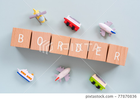 邊框、邊框 | 上面寫著“BORDER”的積木和車輛玩具 邊框、邊框 | 上面寫著“BORDER”的積木和車輛玩具 77870836