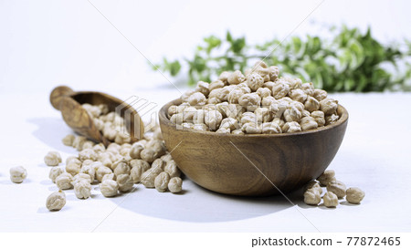 鷹嘴豆(Chickpea,英文名:Chickpea,學名:Cicer arietinum) 鷹嘴豆(Chickpea,英文名:Chickpea,學名:Cicer arietinum) 77872465