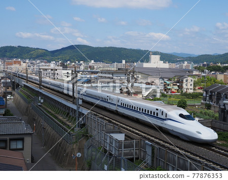 Yamashina附近的新幹線N700S J2編隊 Yamashina附近的新幹線N700S J2編隊 77876353